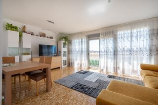 Appartamento  Avenida  de les corts valencianes. Piso en venta en albal