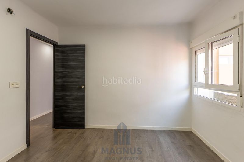Foto fb12efac-e2df-4a59-8f56-dab40d2abd98. Pis a Centro Xirivella