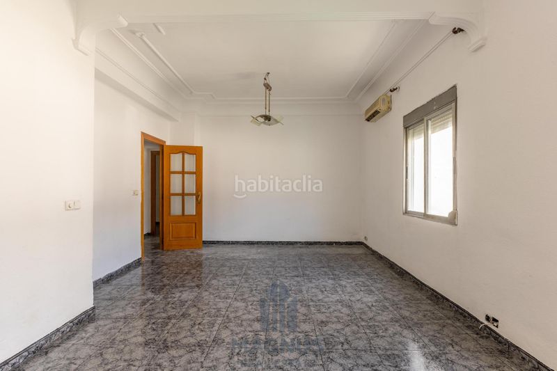 Foto aa25098b-af03-49f3-9371-a8bf55b1d35b. Pis a Arrancapins Valencia