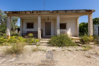 Chalet à Marines. Chalet en venta en lliria