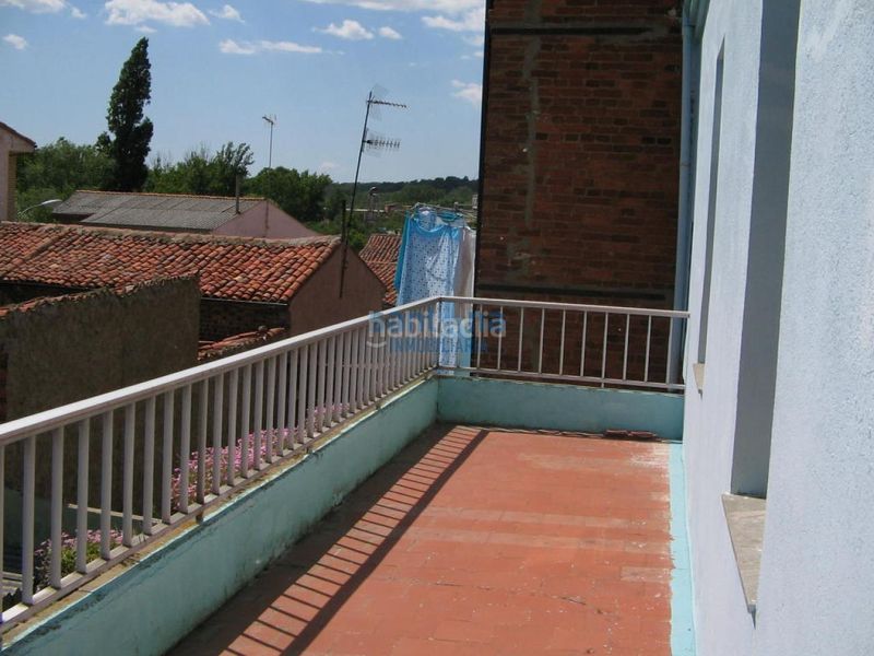 Foto 6c7e334c-3dd5-481e-97d4-23ada435843b. Casa amb calefacció a Ferral del Besnega San Andrés del Rabanedo
