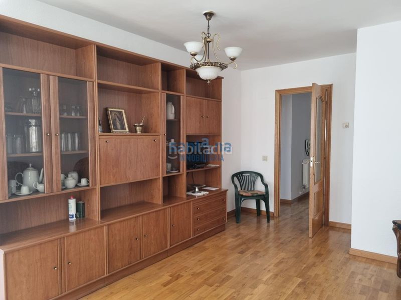 Foto 1839d06c-651a-4fcd-a93a-4d8e12989ae4. Apartament amb calefacció aparcament a San Claudio - La Chantría León