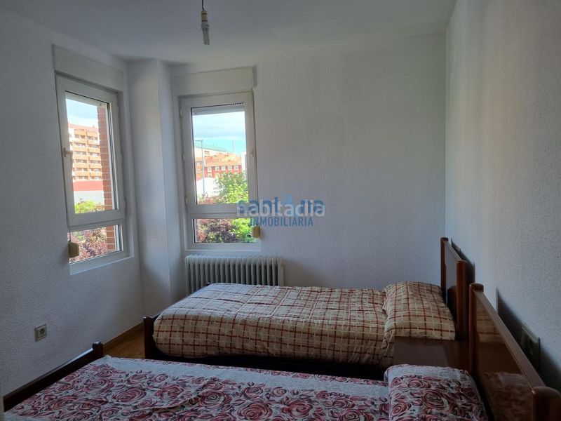 Foto 9f2dcb4e-57ae-4706-9aa0-91dd3f9ed4c0. Apartament amb calefacció aparcament a San Claudio - La Chantría León