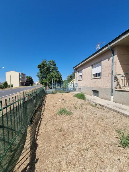 Foto 13a47b37-6910-4d40-8522-be27799c5dde. Casa amb aparcament a Villarejo de Órbigo