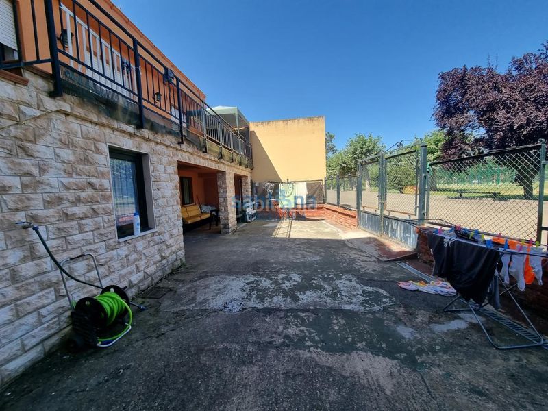 Foto 25a68524-5053-4b2a-a5cc-6242d2ca8074. Casa amb aparcament a Villarejo de Órbigo