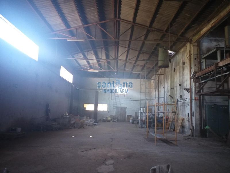 Foto ca946eb7-03bb-4117-9a89-876b725170e8. Location bâtiment à usage industriel dans La Vega - La Sal León