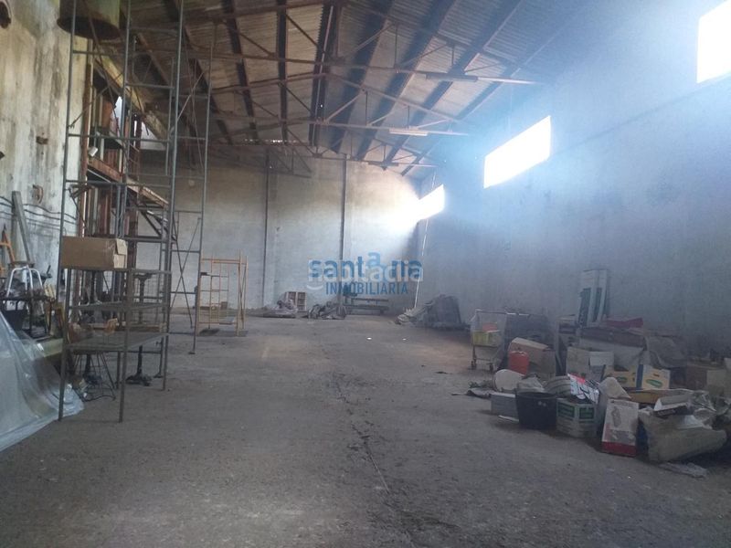 Foto f50aa5b0-17c6-4cba-b223-c3106fc751d7. Location bâtiment à usage industriel dans La Vega - La Sal León
