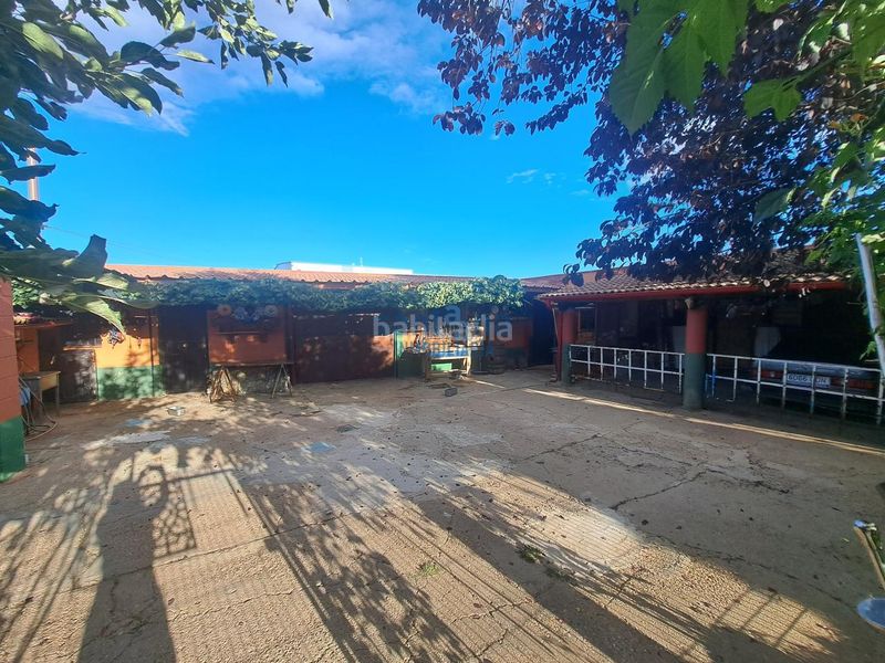 Foto b1efa46d-4852-4e69-ab71-e296c97b0928. Xalet amb calefacció aparcament a Valverde de la Virgen