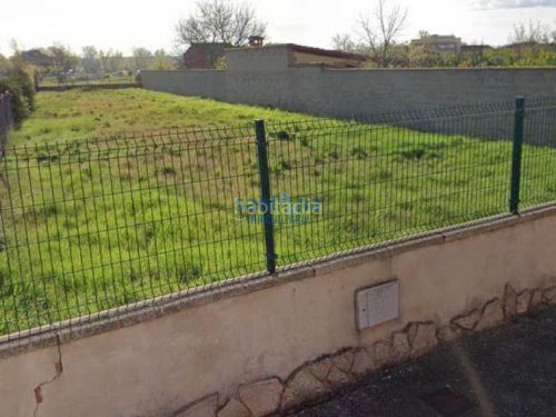 Foto f5085e9a-2c48-4996-9d65-3654aa973cbb. Terreny residencial a Onzonilla