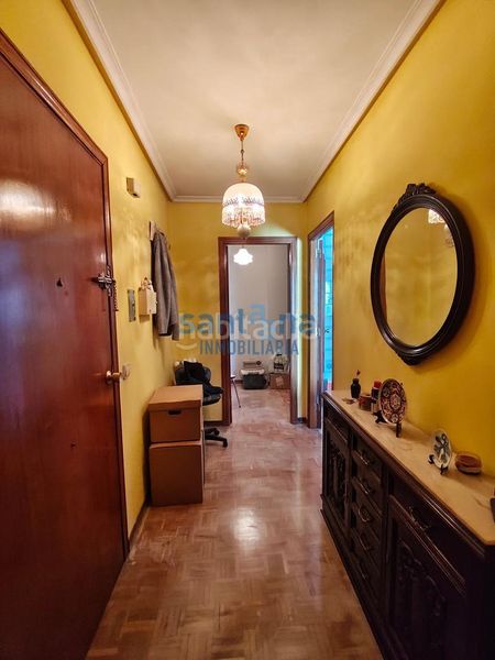 Foto 1e1a9e7b-24b1-4d52-8663-5558391abbb6. Flat with heating in San Claudio - La Chantría León