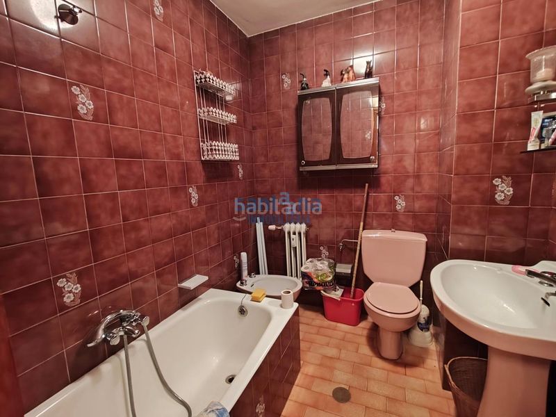 Foto 77abbfea-79a7-47ab-a2f5-9fe975b536bd. Flat with heating in San Claudio - La Chantría León