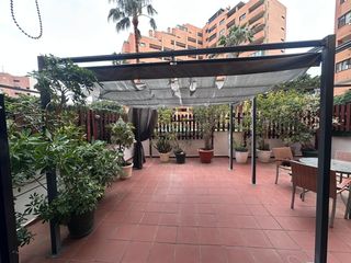 Appartement à Avenida mestral 8. Apartamento en planta baja con amplia terraza