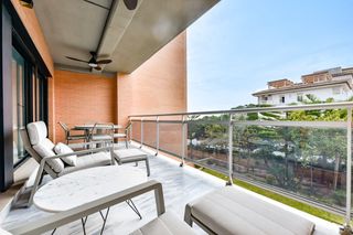 Appartement  Calle xaloc. Apartamento completamente reformado con garaje y excelente ubica