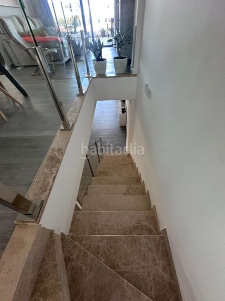 Foto eab05406-ac47-4e78-945e-fda61d8f3d59. Dúplex amb aparcament piscina a balcón de Finestrat-terra marina Finestrat