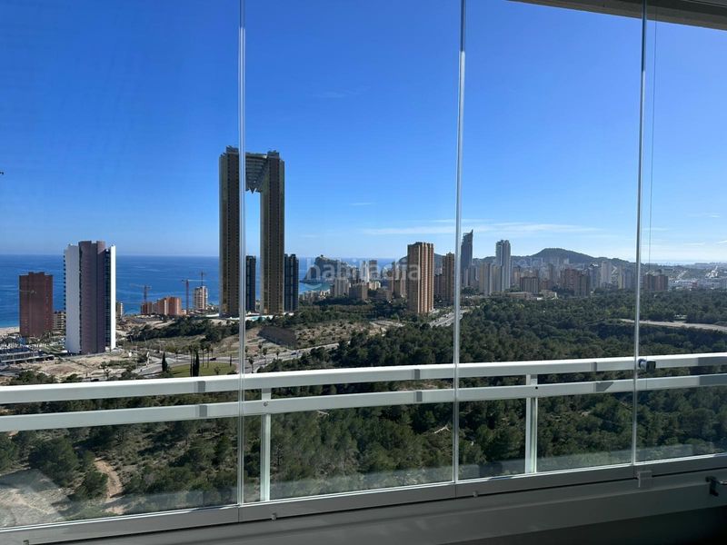 Foto c806899c-cb94-43fd-95db-c12dc2b16755. Apartament amb aparcament piscina a Via Parque Benidorm