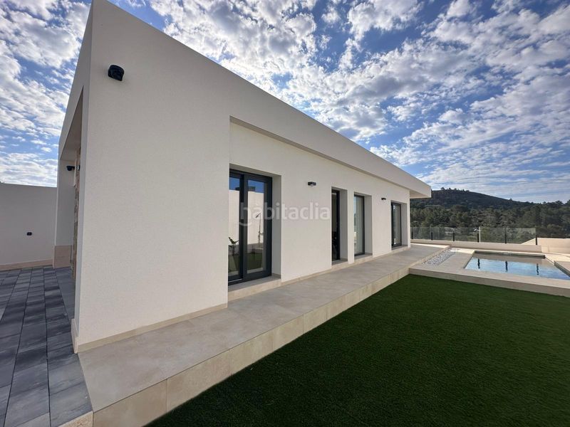 Foto b9aae782-8fe3-4370-ac38-2cf0eeca661c. Xalet amb aparcament piscina a Finestrat pueblo Finestrat