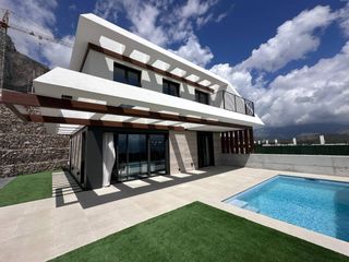 Chalet in Balcón de Ponoig - Polop Paradis - Polop Hills. Moderna villa independiente con vistas panorámicas en polop