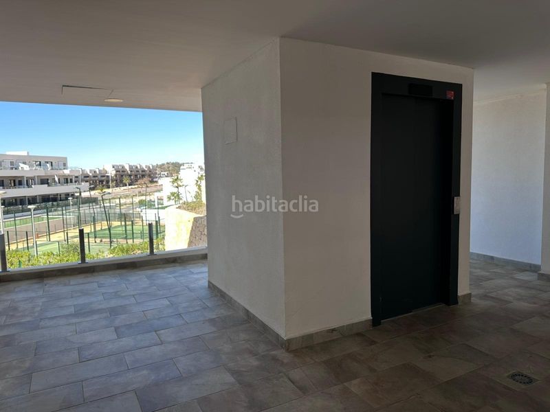 Foto 06e7a733-6afd-4d5d-8448-c32092bd14b5. Dúplex amb aparcament piscina a balcón de Finestrat-terra marina Finestrat