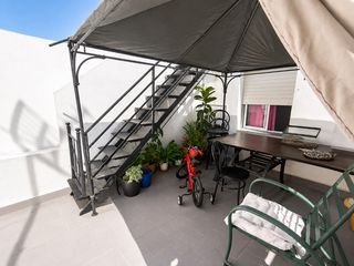Flat in Lepe. Piso en planta 1º con 120 m útiles y 3 dormitorios en lepe.