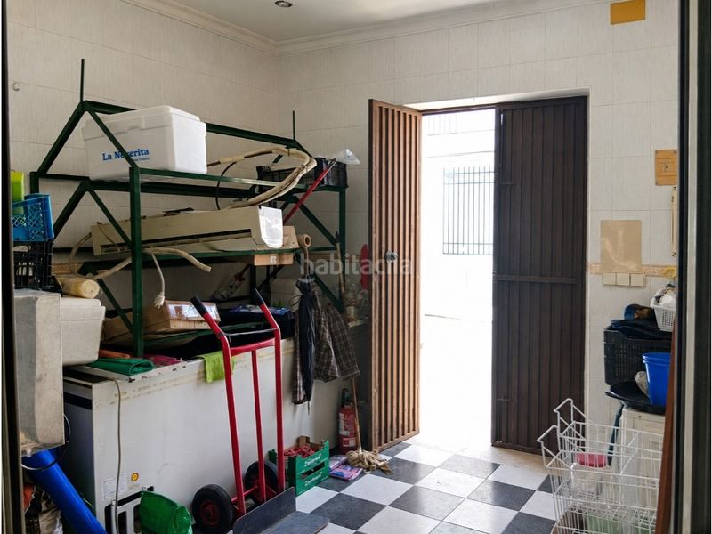 Foto d9714697-553a-46cb-b11b-eb8226d6a473. Casa a Lepe