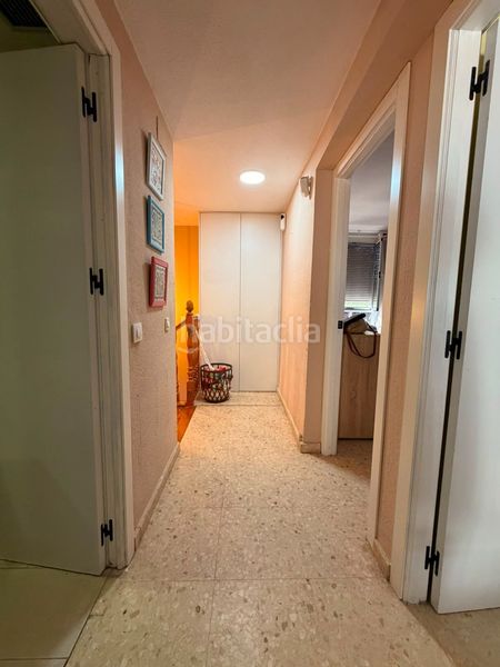 Foto 5fc44e7b-6b81-471e-a89c-e39d54d39601. Casa adossada amb piscina a colores - entreparques Sevilla