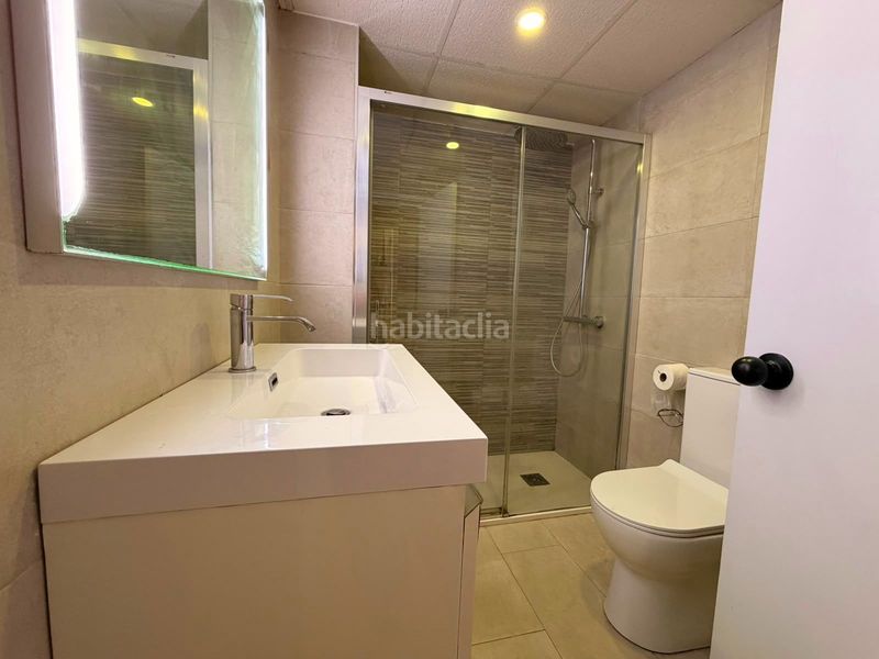 Foto b7b37b60-328e-486e-9d4f-8f895b4d6907. Casa adossada amb piscina a colores - entreparques Sevilla