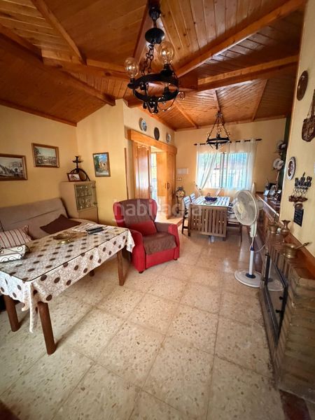 Foto a2e27fa1-07d4-4995-99d0-06eb592c2000. Casa amb calefacció aparcament piscina a Carmona