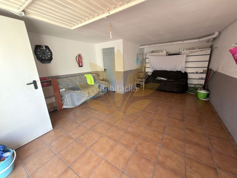 Foto 511398b4-a28f-4ee8-bfeb-f0b537f2c67c. Casa adossada amb aparcament a Montesol - Mejostilla Cáceres