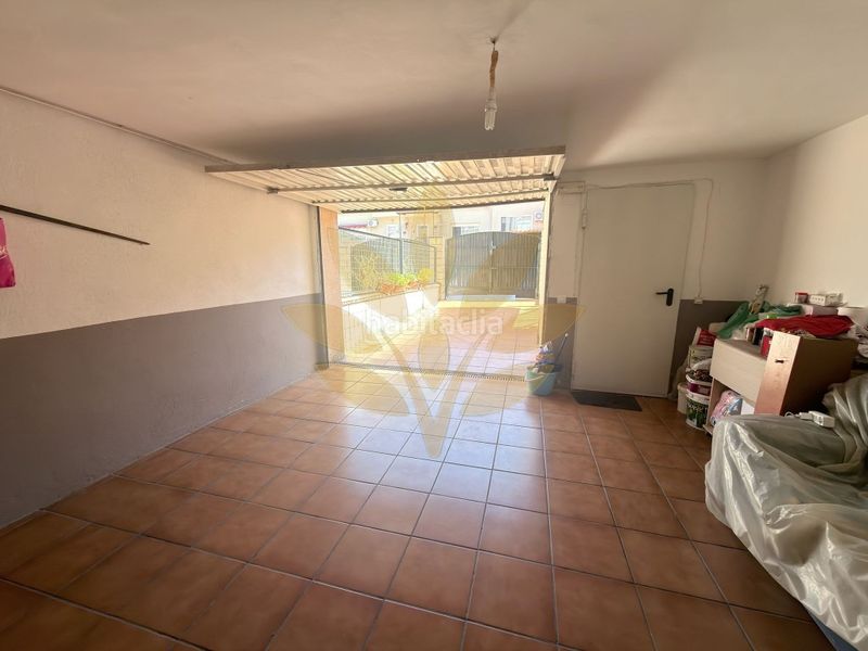 Foto a51ffa7d-e746-4dce-afd1-53e01f5b1582. Casa adossada amb aparcament a Montesol - Mejostilla Cáceres