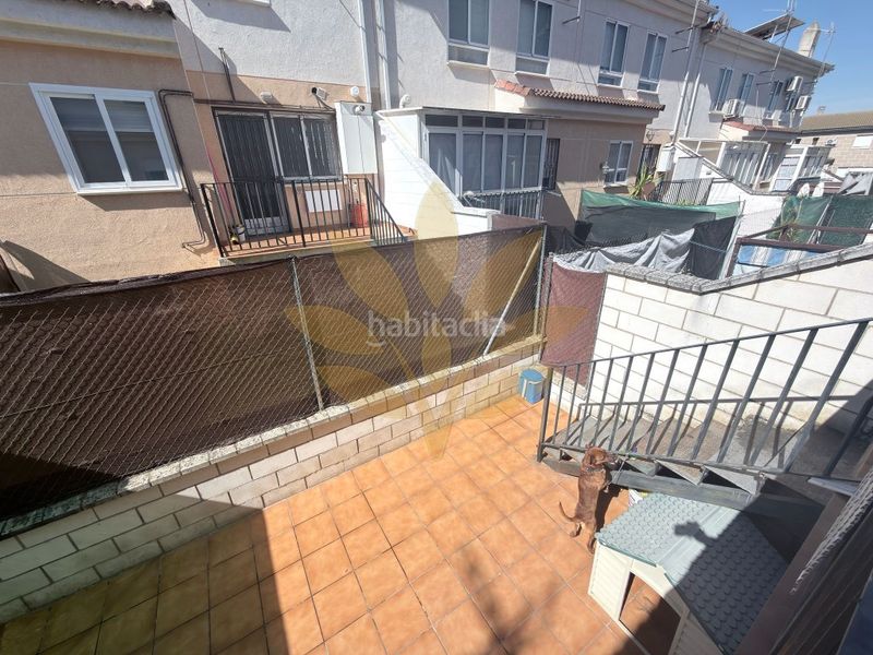 Foto e087d877-9edf-478a-a3d9-25b7a9260d02. Casa adossada amb aparcament a Montesol - Mejostilla Cáceres