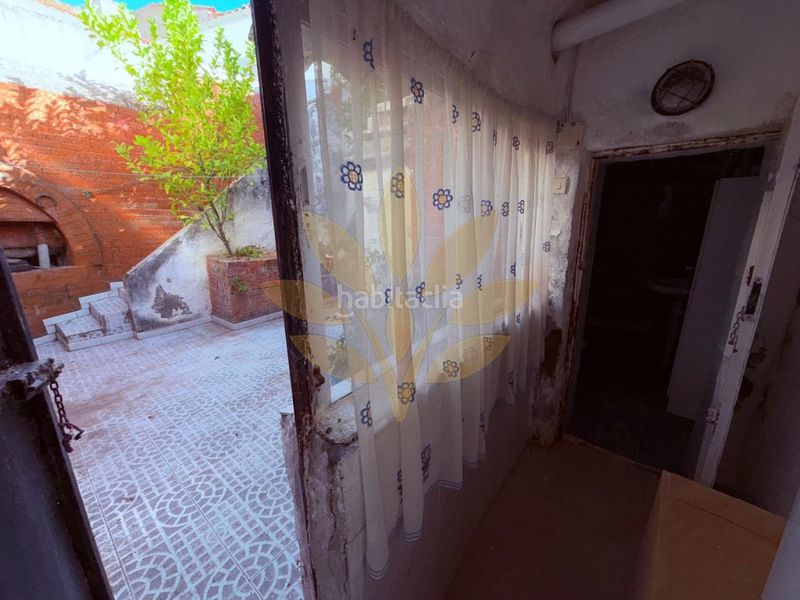 Foto b07dd53d-02d3-42e8-bf7e-77d5a35cb36a. Casa a Arroyo de la Luz