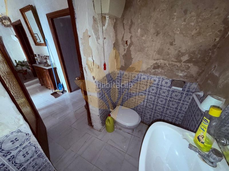 Foto ce344575-9d48-4ad5-8833-97892dac274b. Casa a Arroyo de la Luz