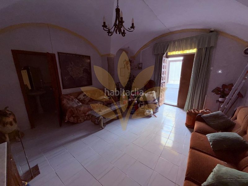 Foto ecf450f0-4e6c-4c0c-8e60-5f73ccc0c568. Casa a Arroyo de la Luz