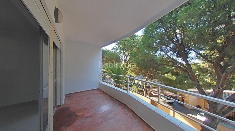 Foto 0bc95d27-fa22-41b7-b317-d4e0577c6cf3. Estudi amb aparcament piscina a Las Chapas - Alicate Playa Marbella