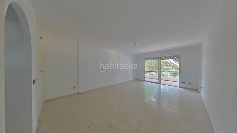 Foto 3bec43ea-0fdc-4d5d-a36d-6c91a4233740. Estudi amb aparcament piscina a Las Chapas - Alicate Playa Marbella