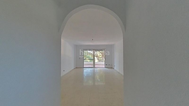 Foto 8e663f56-8c33-41b0-9489-b9635f3d2c1f. Estudi amb aparcament piscina a Las Chapas - Alicate Playa Marbella