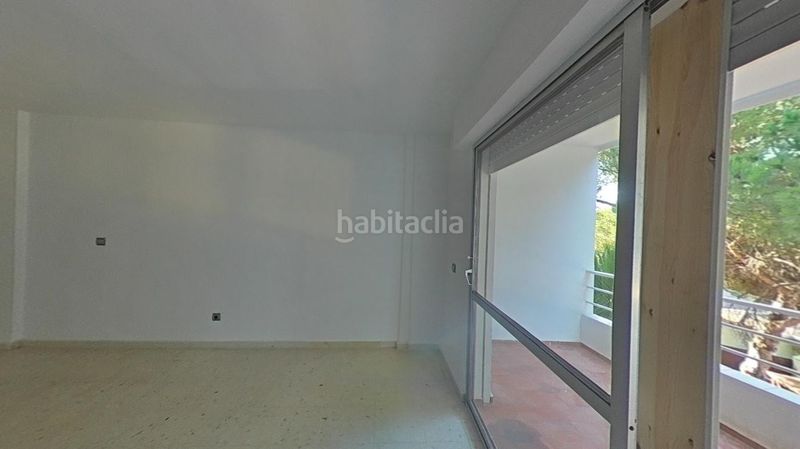 Foto f9817e5c-2f28-4ab1-8ec2-98935bf3d6ec. Estudi amb aparcament piscina a Las Chapas - Alicate Playa Marbella
