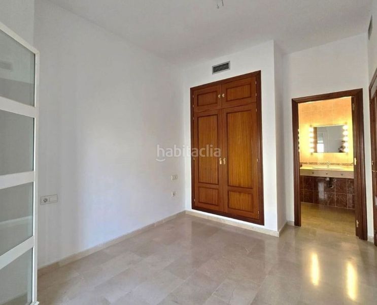 Foto 239f2fe1-1b53-4ec6-9aa5-34e4269d68ca. Pis amb aparcament a Centro Jerez de la Frontera