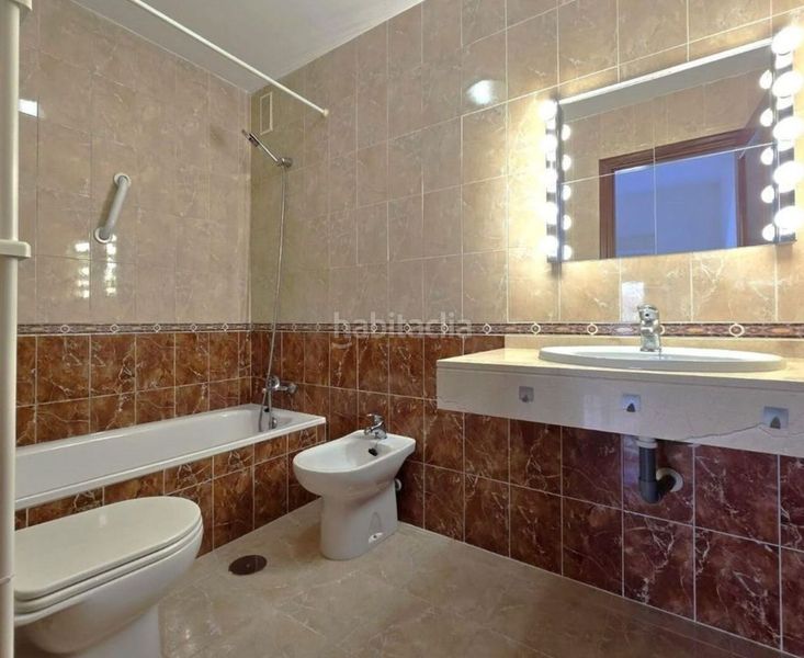 Foto e80c819e-7d61-4a77-a467-8a8225ed7422. Pis amb aparcament a Centro Jerez de la Frontera