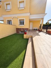 Casa a El Rocío - La Milagrosa. Exclusiva casa reformada en montecastillo