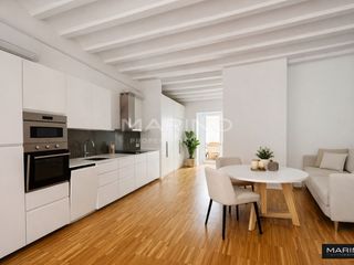 Pis a Sagrada Fam�lia. Piso con balc�n en eixample de barcelona .