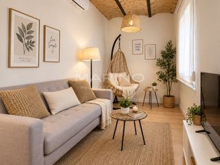 Pis  Calle bergueda. Apartamento reformado en venta en calle berguedà, les corts