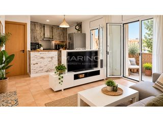 Business premise in Canet de Mar. Espacio versátil de 51 m reformado con patios privativos cerca d
