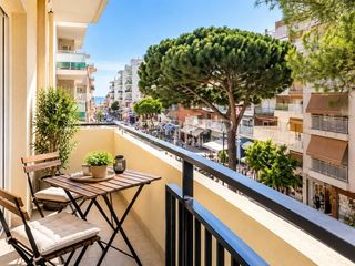 Pis a Calella. Piso luminoso con licencia tur�stica hut y trastero en segunda l