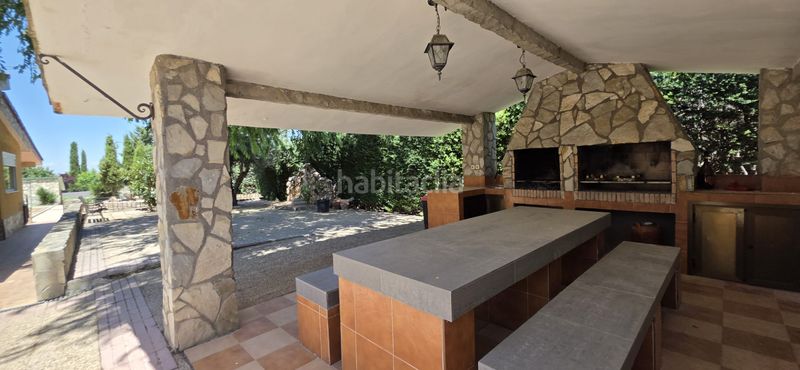Foto b9e0ded3-47df-4f72-9c02-23c76164c786. Xalet amb xemeneia calefacció aparcament piscina a Nuevo Baztán