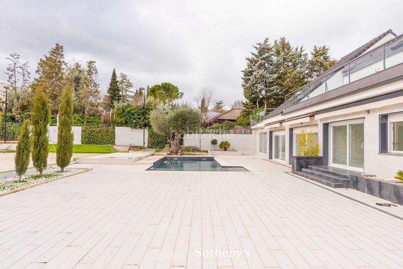 Foto 08a75e66-3850-42fc-a771-44e053611f64. Casa villa de 6 dormitorios , madrid en urbanización La Moraleja La Moraleja