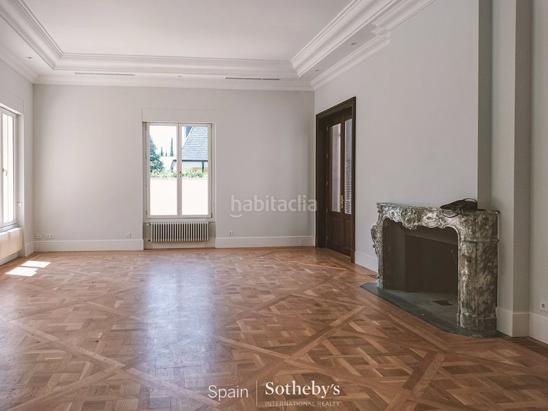 Foto 0d201de3-7f78-4dfa-ab15-35d7e2fb5bd7. Casa amb calefacció aparcament piscina a Conde Orgaz - Piovera Madrid