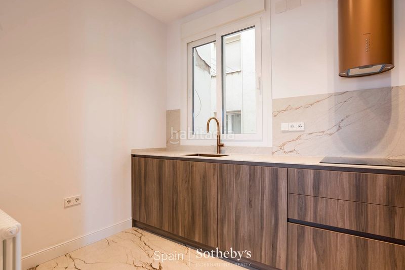 Foto 96f09d88-c6db-4ab7-af62-efe345085a5e. Apartament amb calefacció a Lista Madrid