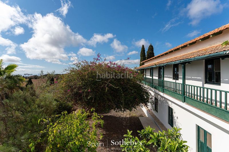 Foto 96472673-851c-4e37-b9a4-5b6d96656155. Terreno residencial en carretera de Telde a santa brígida gc 80 oportunidad de inversión y exclusiva privacidad en una finca de 80.000 m. en Telde