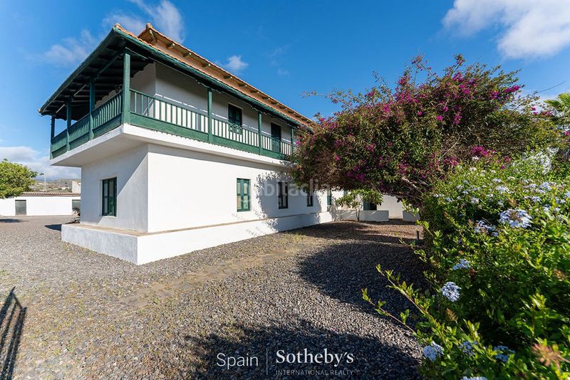 Foto dacfee5f-d690-43c6-807e-bce216d48a17. Terreno residencial en carretera de Telde a santa brígida gc 80 oportunidad de inversión y exclusiva privacidad en una finca de 80.000 m. en Telde